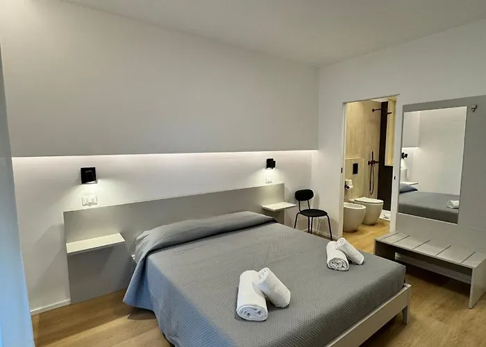 Lungomare Vazzana Гостевой дом 4*